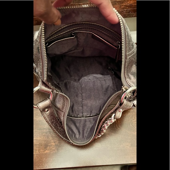 Michael Kors Pewter shoulder bag - Picture 3 of 6